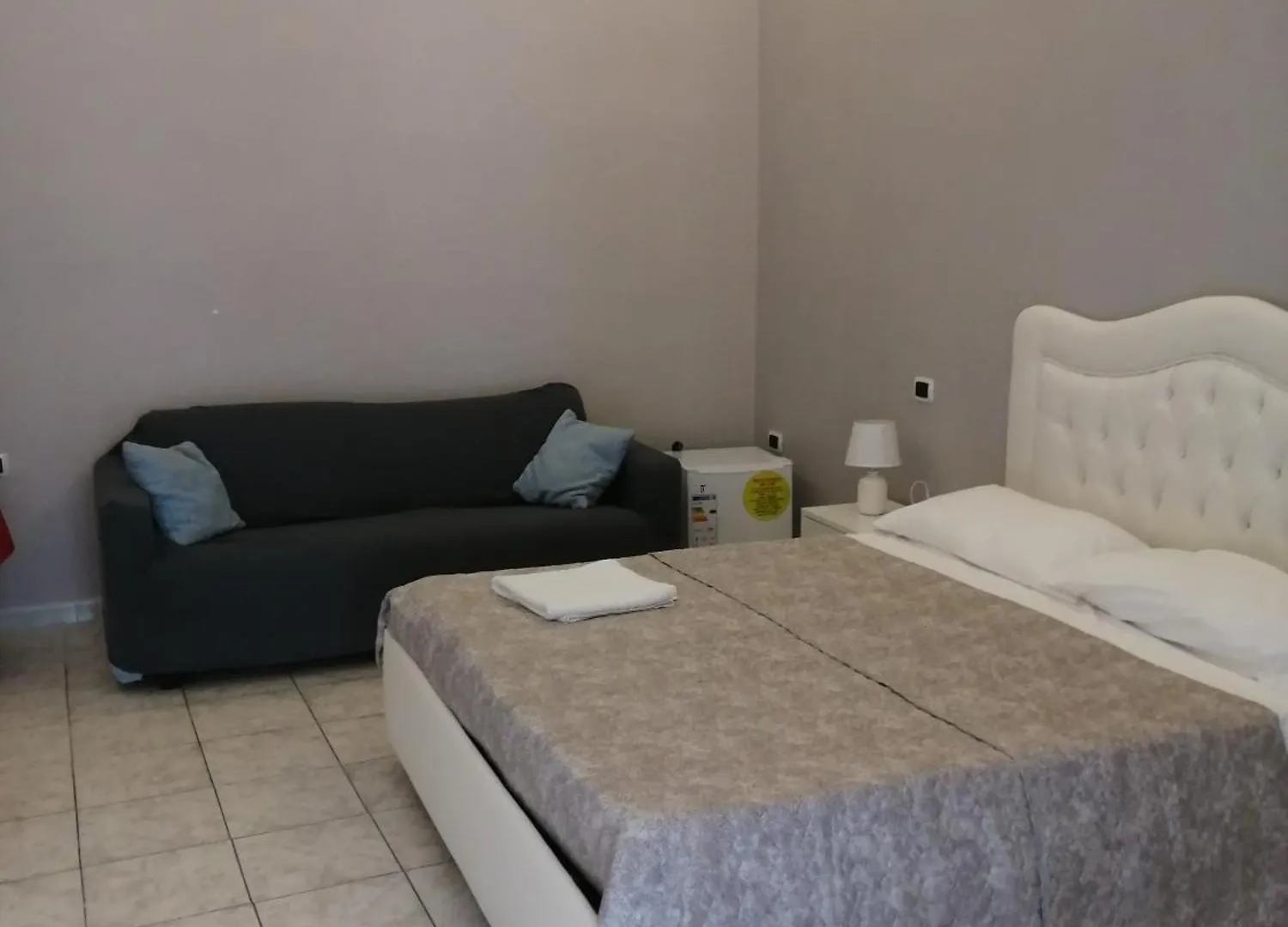 Guest House Francesco Neapel 0*,  Italien