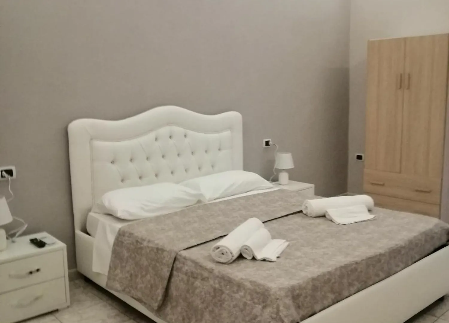 Guest House Francesco Neapel Italien